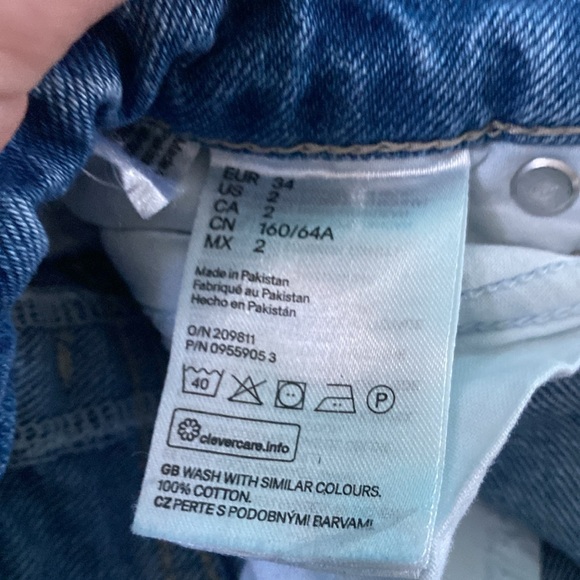 H&M jeans - Picture 3 of 3